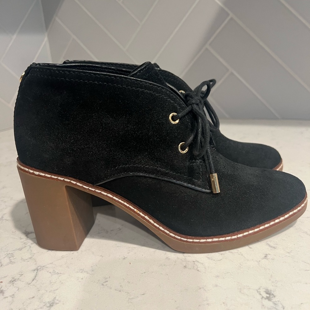 Never Worn Tory Burch Ankle Boots Black Suede Laces Chukka